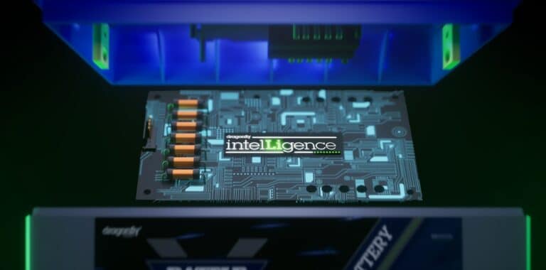 An internal battery management system featuring Dragonfly IntelLigence technology.